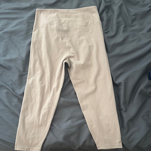 Kids Cream Leggings - Picture 1 of 3